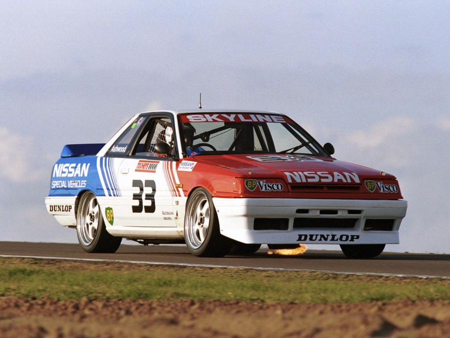  Nissan Skyline GTS-R Race Car 1988 года  (фото 3 из 7)